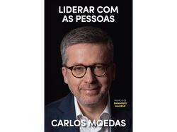 Imagem do produto livro liderar com as pessoas de: carlos moedas