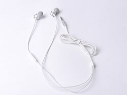 Imagem do produto auriculares qilive branco q.1335 136844